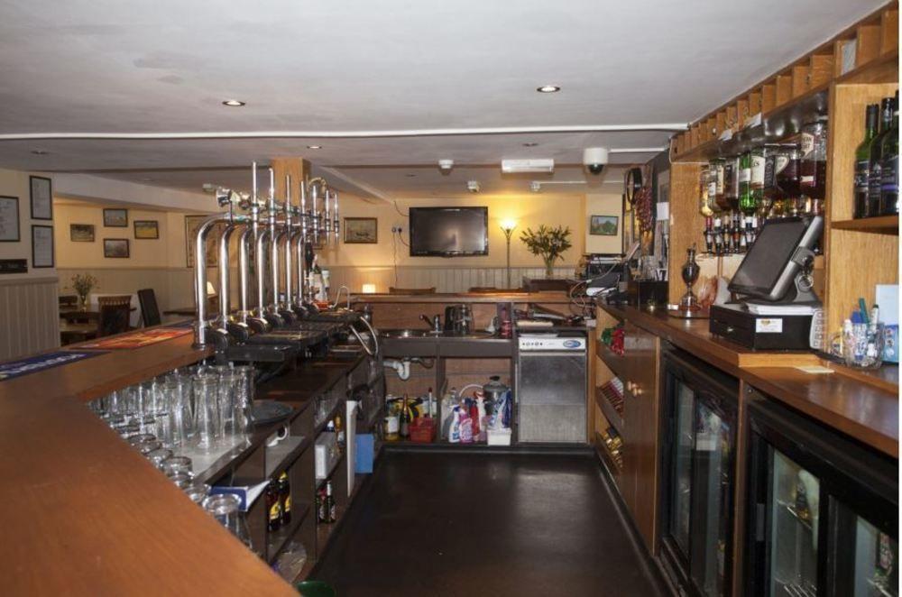 The Five Bells Hotel Deal Luaran gambar