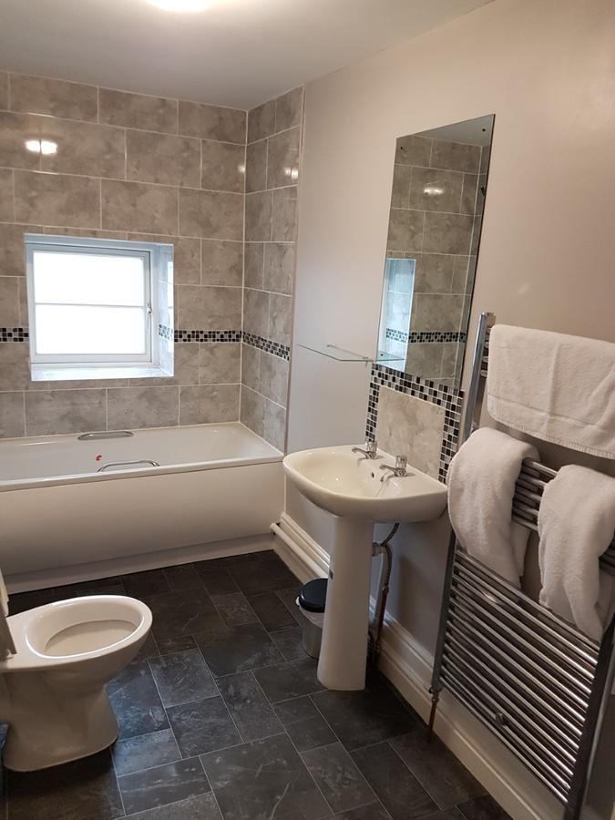 The Five Bells Hotel Deal Luaran gambar